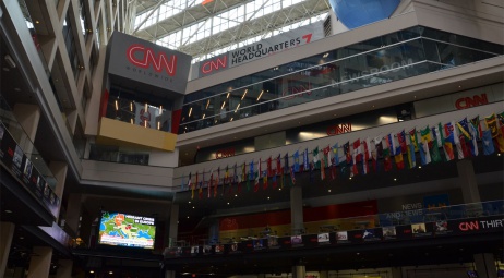 L'immense hall CNN