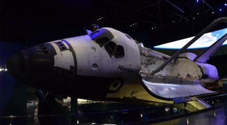 Space Shuttle Atlantis, le devant